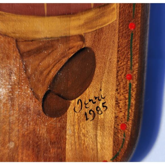 Little Drummer Boy Christmas Vintage Handpainted Wood Cutting Board Decor - Picture 3 of 4